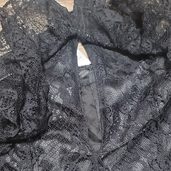 bebe Black Lace Embellished Keyhole Off-Shoulder Mini Dress - Picture 8 of 9
